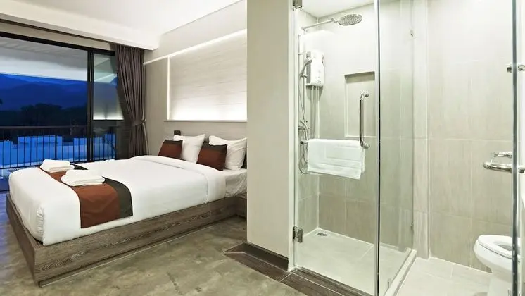 Deluxe  Premier Pool View