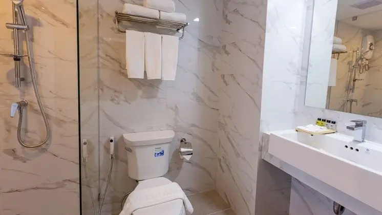 Deluxe Üç Kişilik Oda