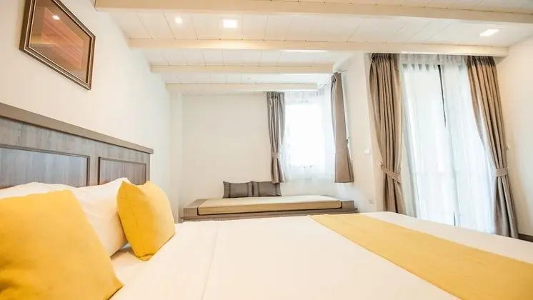 Deluxe Premier Room
