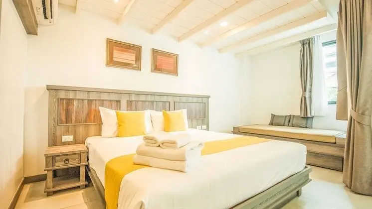 Deluxe Premier Room