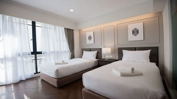 Luxury Oda