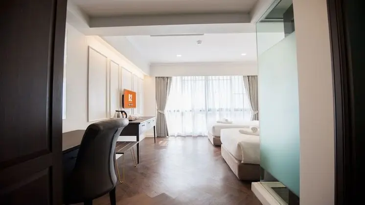 Luxury Oda