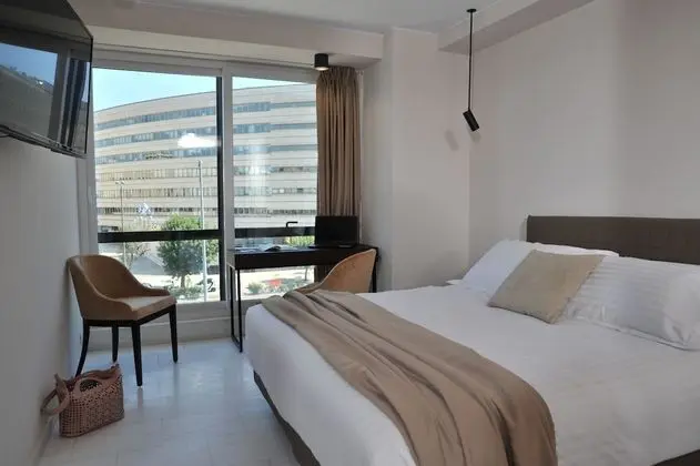 Comfort Tek Büyük veya İki Ayrı Yataklı Oda