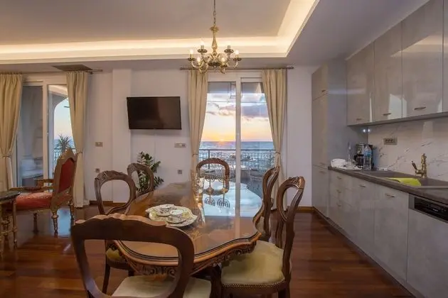 Apart Daire, 2 Yatak Odası, Deniz Manzaralı