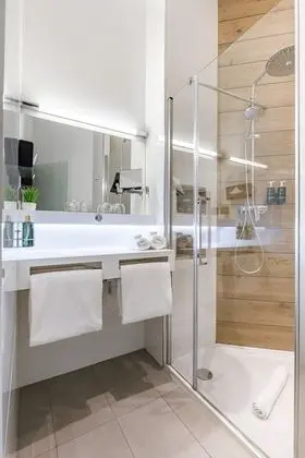 Family Dört Kişilik Oda, 2 Büyük (Queen) Boy Yatak, Avlu Manzaralı, Zemin Kat