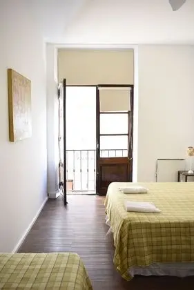 Tek Büyük Yataklı Oda, Ortak Banyo