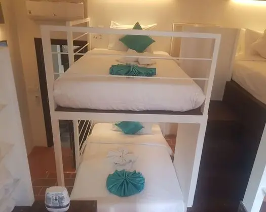 Ortak Ranzalı Oda, Karma Ranzalı Oda