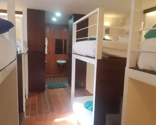 Ortak Ranzalı Oda, Karma Ranzalı Oda