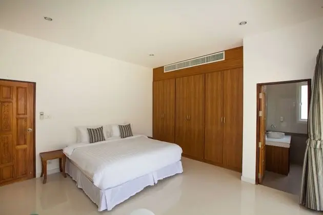 4 Bedrooms Private Pool Villa