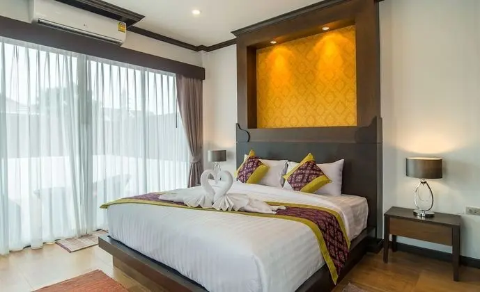 3 bedrooms Luxury Villa