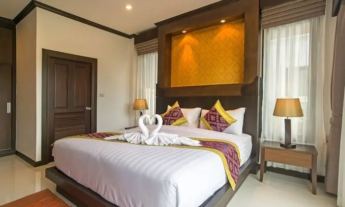 3 bedrooms Luxury Villa