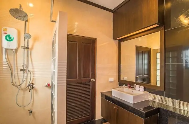 3 bedrooms Luxury Villa