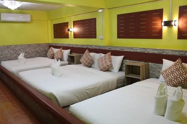 Family Room for 6