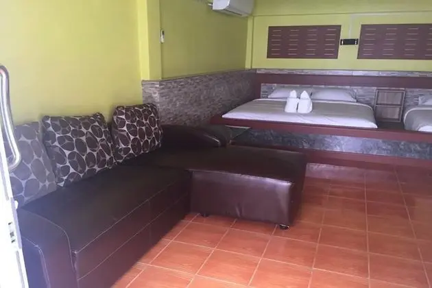 Family Room for 6