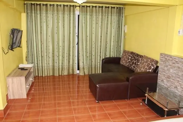Family Room for 6