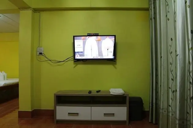 Family Room for 6