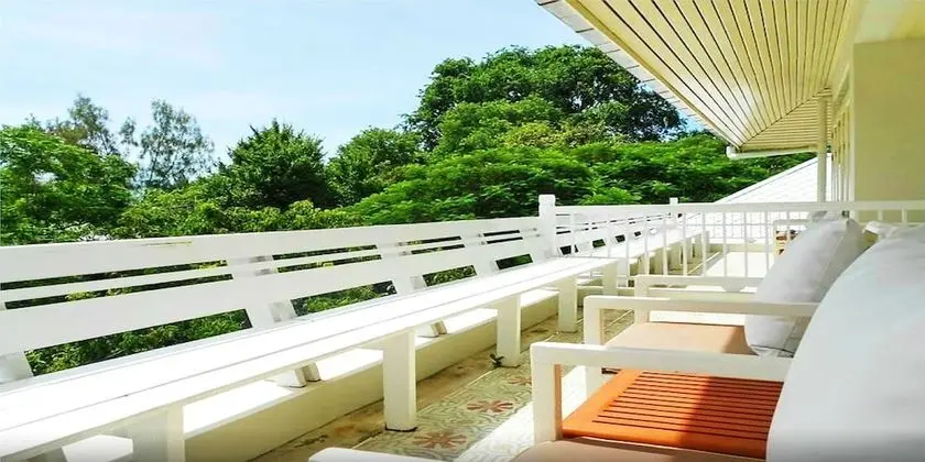 Courtyard View Room with Balcony