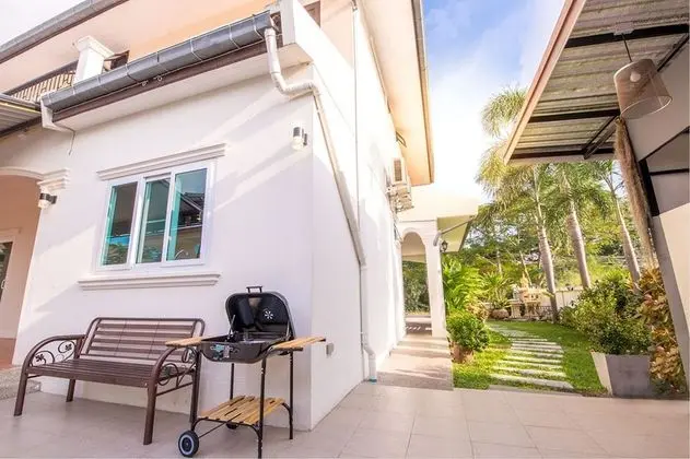 6-Bedroom Pool Villa
