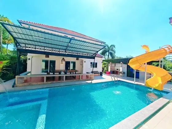 6-Bedroom Pool Villa