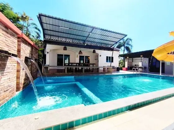 6-Bedroom Pool Villa