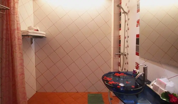 Standard Tek Büyük veya İki Ayrı Yataklı Oda