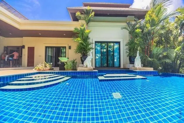 Elite Villa, 3 Yatak Odası, Kişiye Özel Havuzlu, Havuz Manzaralı