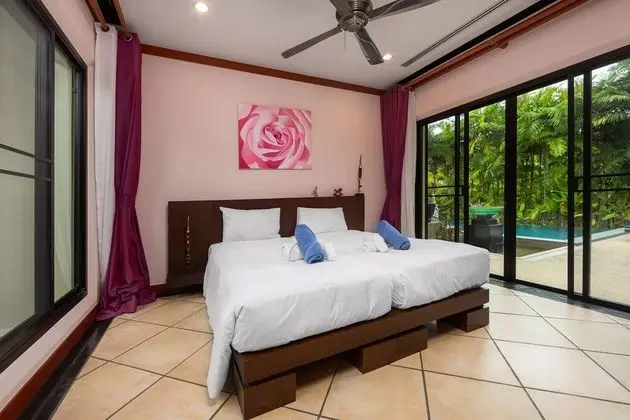 Luxury Villa, 3 Yatak Odası, Havuz Manzaralı, Bahçeli