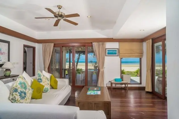 Baan Chaai Haat (2 Bedroom)