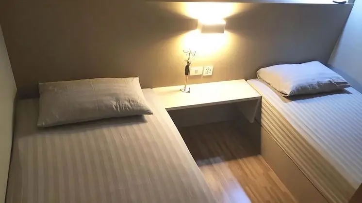 Twin Room with Shared Bathroom - Fan