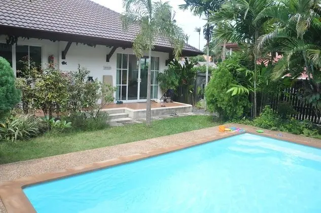 Cozy Cottage H (water supply and electricity not included)