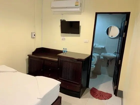 Standard Room No Window