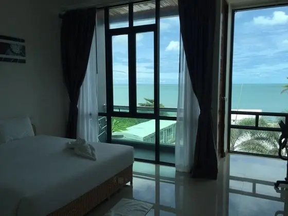 Town Home Sea View 2nd Floor