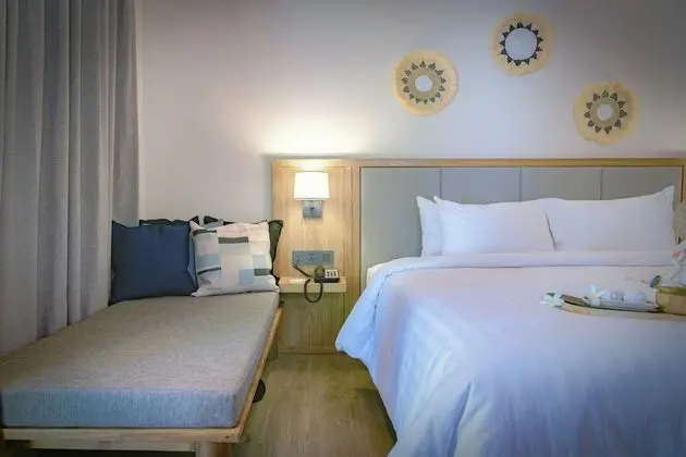 Deluxe Villa (1 Way Airport Transfer)