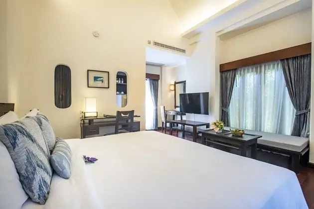 Deluxe Villa (1 Way Airport Transfer)