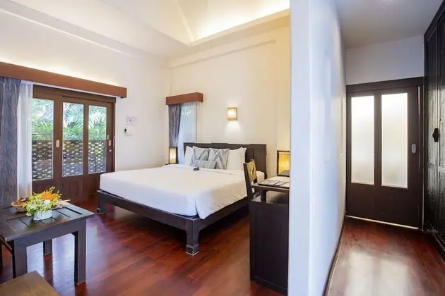 Deluxe Villa (1 Way Airport Transfer)