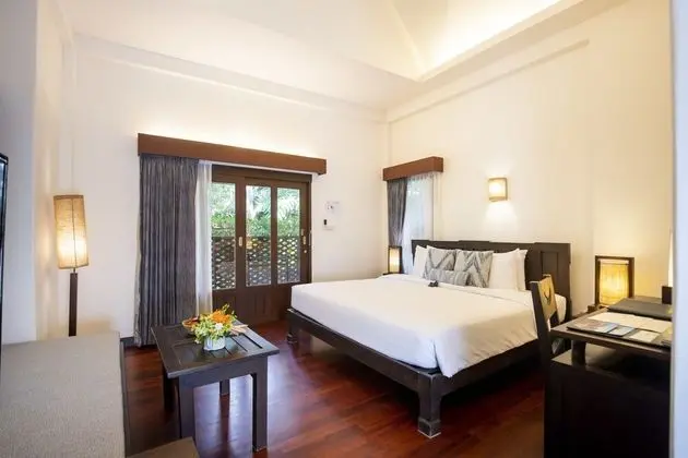 Deluxe Villa (1 Way Airport Transfer)