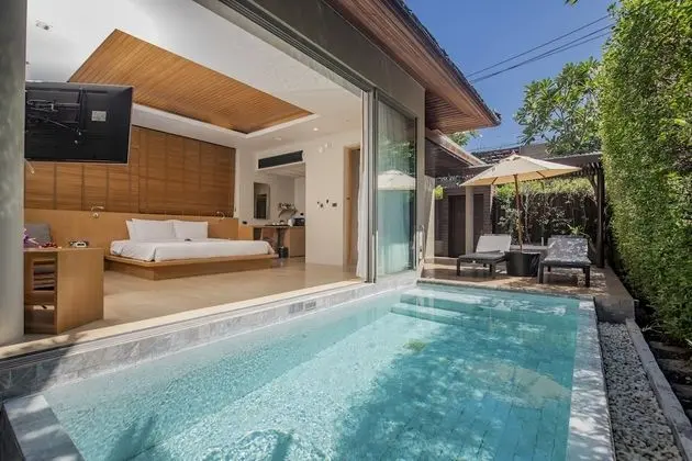 Deluxe Pool Villa (RoundTrip Airport Transfer)