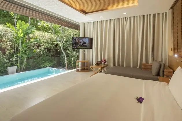 Deluxe Pool Villa (RoundTrip Airport Transfer)