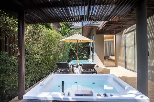 Deluxe Pool Villa (RoundTrip Airport Transfer)