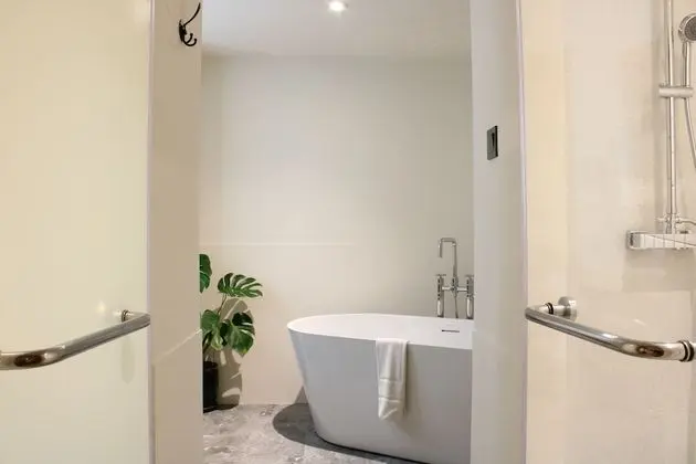 Superior Room (1 Way Airport Transfer)