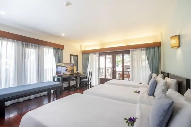 Superior Room (1 Way Airport Transfer)