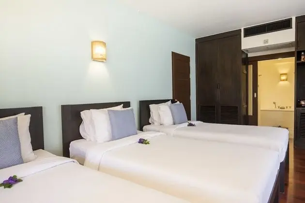 Superior Room (1 Way Airport Transfer)