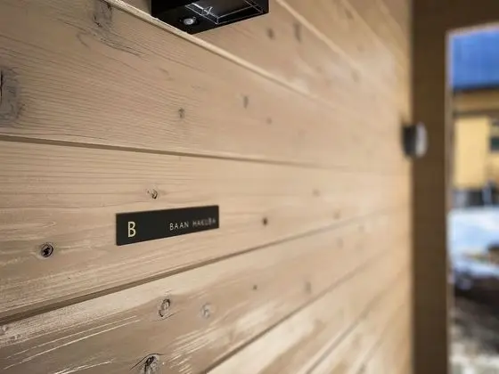 Basic Kır Evi, Sigara İçilmez