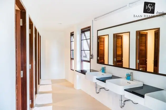 10-Bed Female Dormitory With Shared Bathrooms