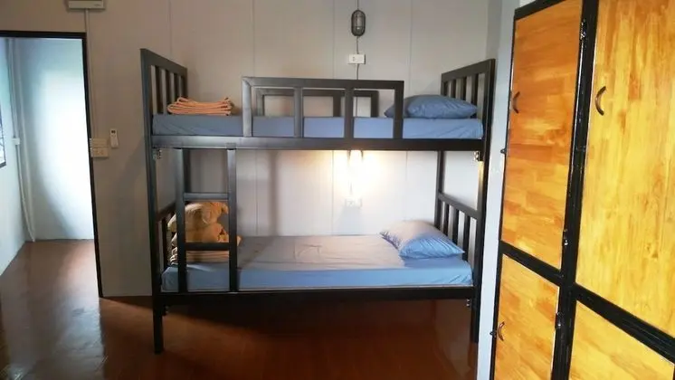 Mixed dorm 4 bed