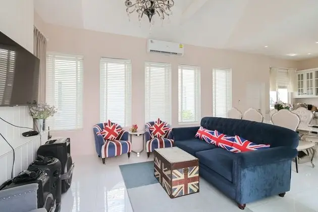 4 Bedrooms Pool Villa For 2 Pax (A10,B9)
