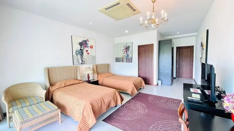 Standard Room with Mountain View