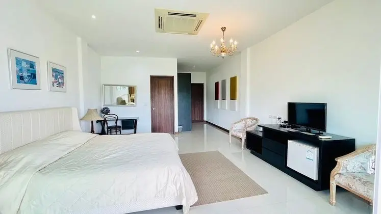 Standard Room with Mountain View