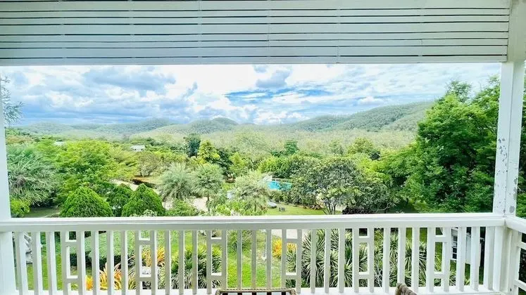 Standard Room with Mountain View