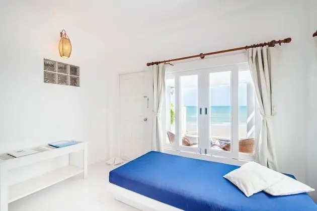 One Bedroom Beachfront suite